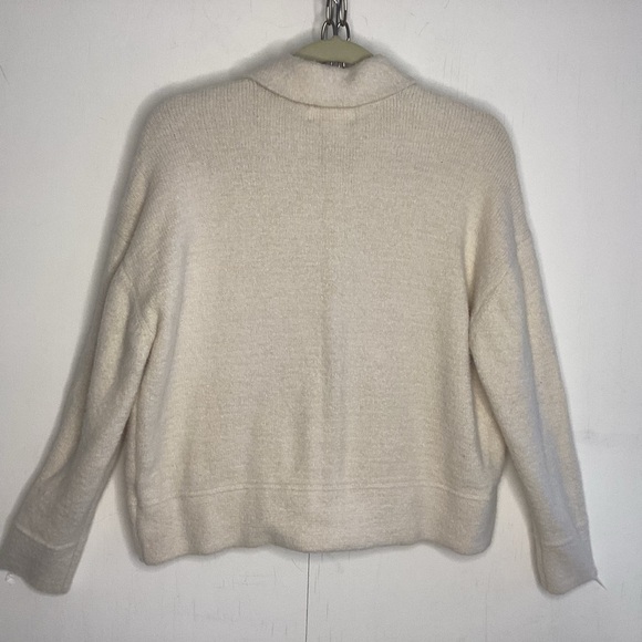 Jessica Simpson Button Front Ivory, Cream Boxy Soft Collared Cardigan Sz Large - Picture 3 of 6